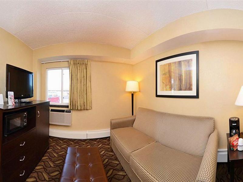 Days Inn By Wyndham Bismarck Exterior photo