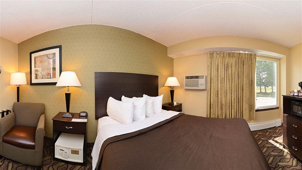 Days Inn By Wyndham Bismarck Exterior photo